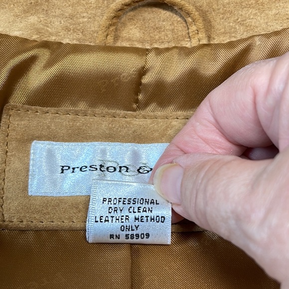 VINTAGE LARGE PRESTON & YORK GENUINE LEATHER SUEDE TAN/ GOLD DRESS JACKET - Picture 10 of 15